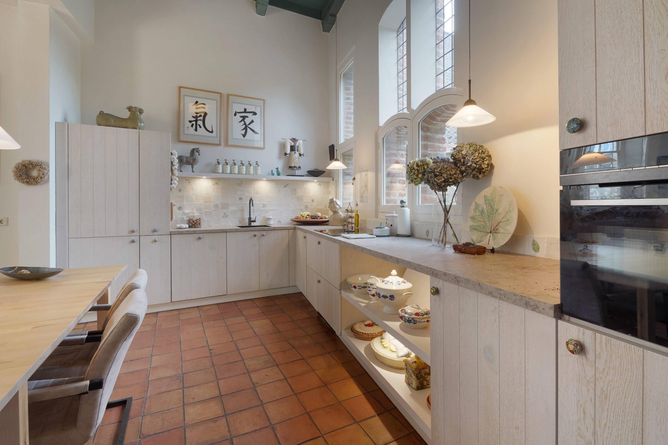 Een prachtige keuken in klassieke stijl hebben wij onlangs opgeleverd